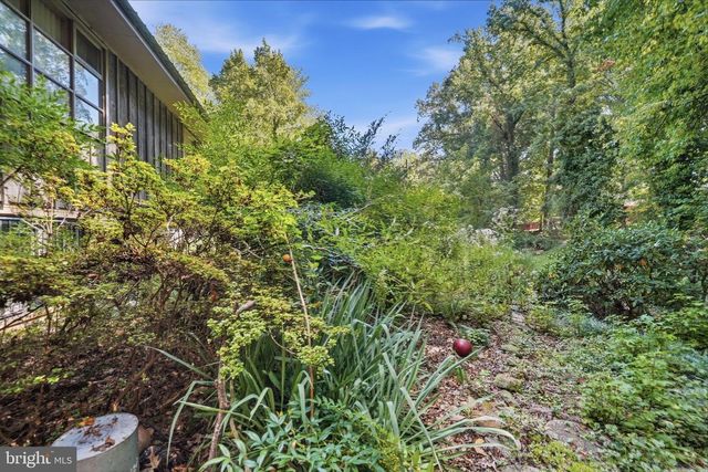 4904 WOODSY WAY, Temple Hills, MD 20748