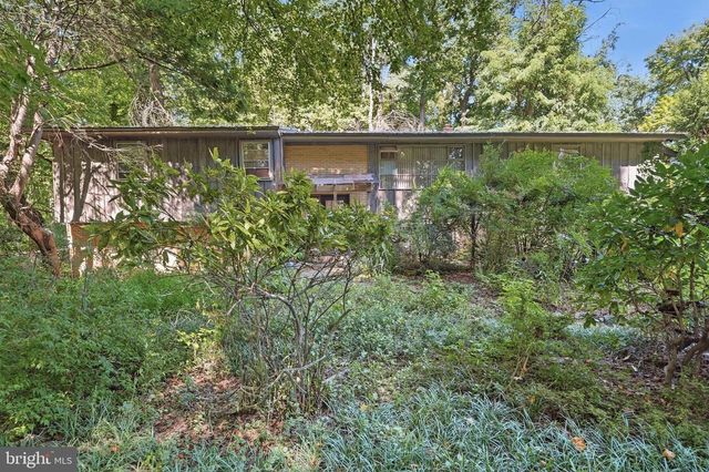 4904 WOODSY WAY, Temple Hills, MD 20748