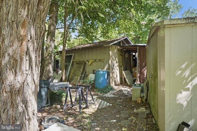 4904 WOODSY WAY, Temple Hills, MD 20748
