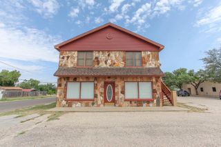 1201 E 11th Place Downstairs, Big Spring, TX 79720