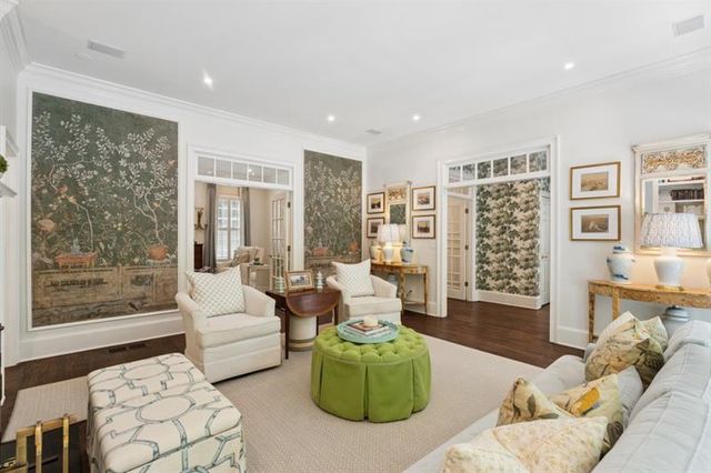 553 Bryn Mawr Lane NW, Atlanta, GA 30327