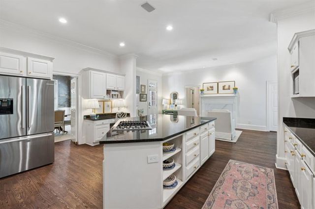 553 Bryn Mawr Lane NW, Atlanta, GA 30327