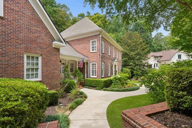 553 Bryn Mawr Lane NW, Atlanta, GA 30327