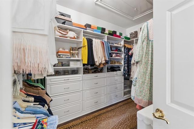 553 Bryn Mawr Lane NW, Atlanta, GA 30327