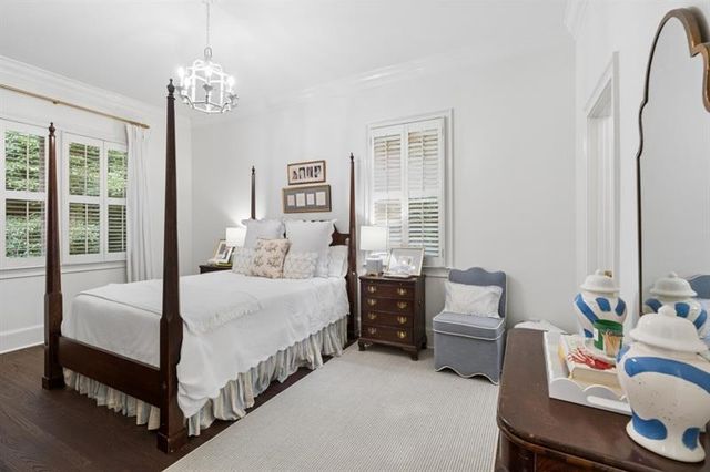 553 Bryn Mawr Lane NW, Atlanta, GA 30327