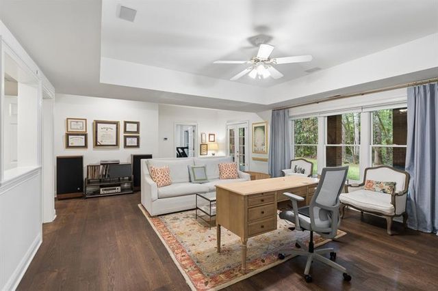 553 Bryn Mawr Lane NW, Atlanta, GA 30327