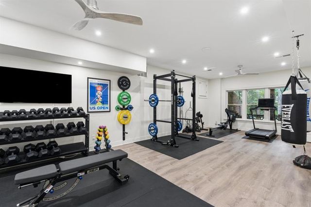 553 Bryn Mawr Lane NW, Atlanta, GA 30327