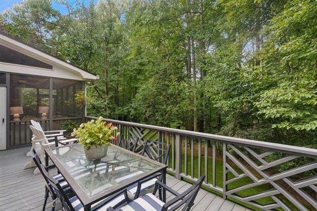 553 Bryn Mawr Lane NW, Atlanta, GA 30327