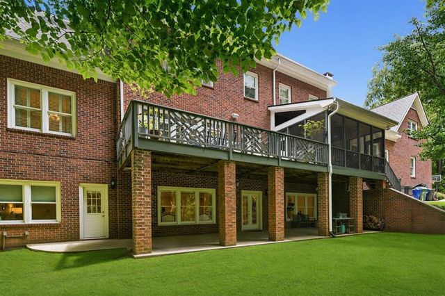 553 Bryn Mawr Lane NW, Atlanta, GA 30327
