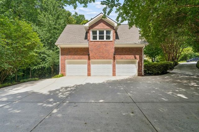 553 Bryn Mawr Lane NW, Atlanta, GA 30327