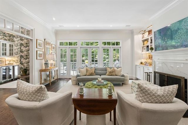 553 Bryn Mawr Lane NW, Atlanta, GA 30327
