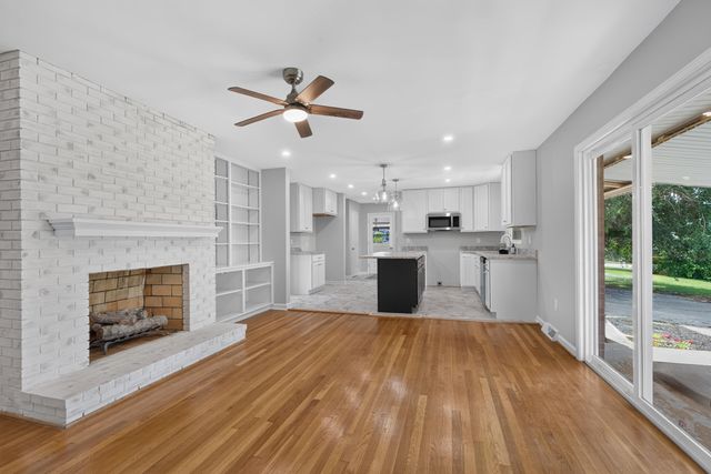 100 Natchez Trace, Nicholasville, KY 40356