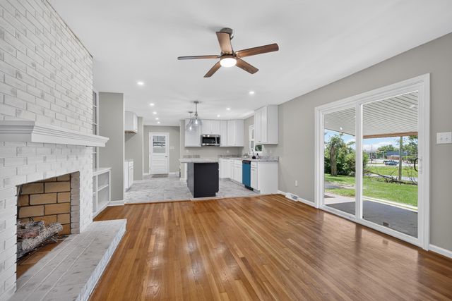 100 Natchez Trace, Nicholasville, KY 40356