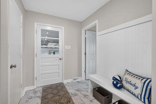 100 Natchez Trace, Nicholasville, KY 40356