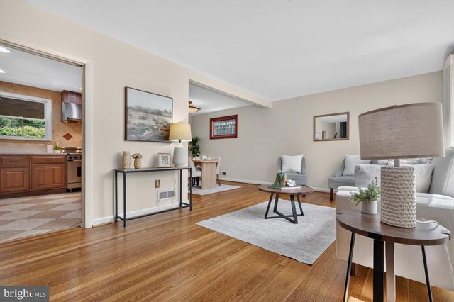 3 N HILLTOP RD, Baltimore, MD 21228