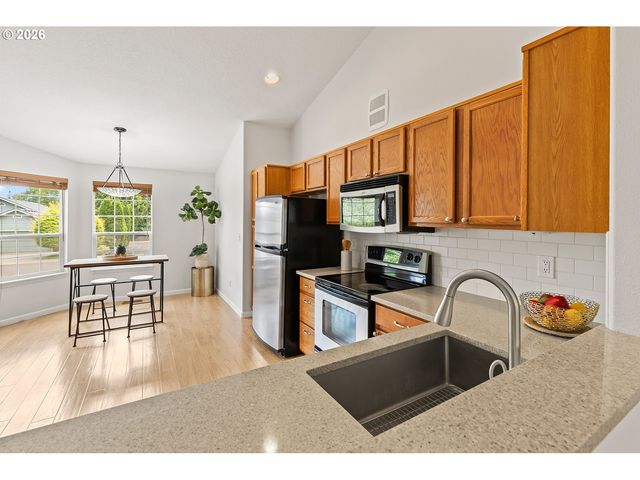 9904 Ne 41ST Ct, Vancouver, WA 98686