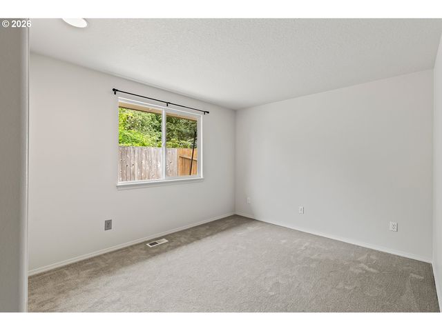 9904 Ne 41ST Ct, Vancouver, WA 98686