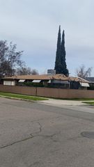 4703 E Thomas, Fresno, CA 93702