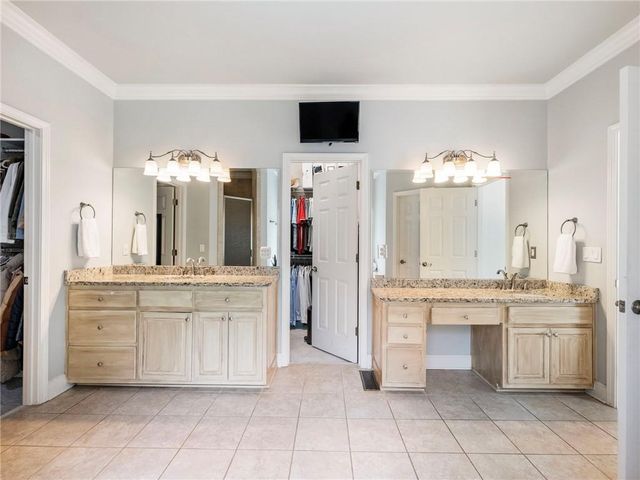 710 Richmond Glen Drive, Milton, GA 30004