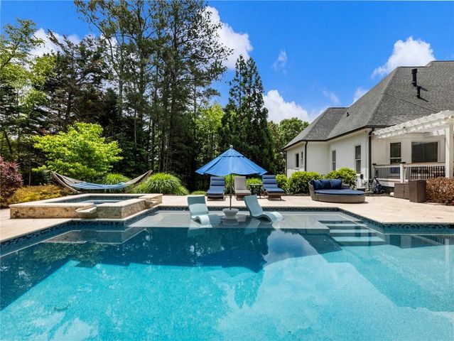 710 Richmond Glen Drive, Milton, GA 30004