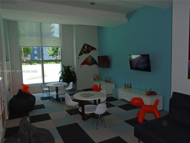 1100 S Miami Ave 3305, Miami, FL 33130
