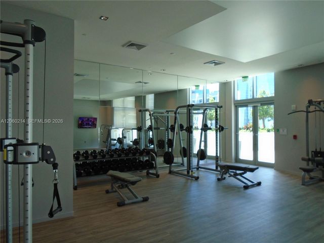 1100 S Miami Ave 3305, Miami, FL 33130
