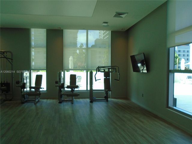 1100 S Miami Ave 3305, Miami, FL 33130
