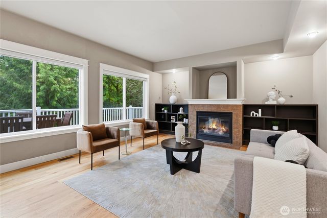 372 Wilderness Peak Drive NW, Issaquah, WA 98027