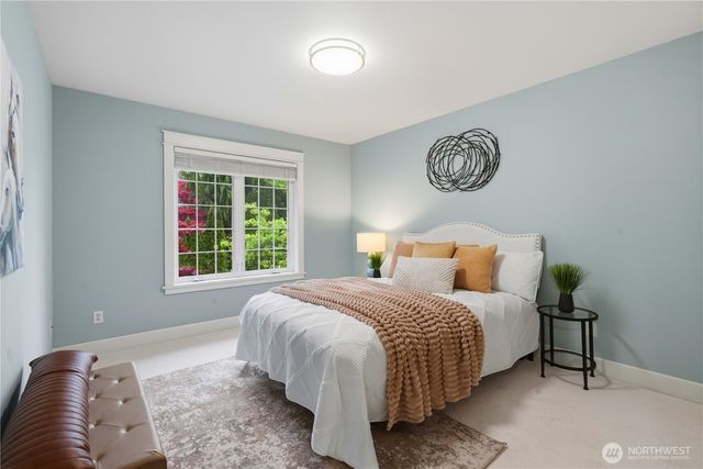 372 Wilderness Peak Drive NW, Issaquah, WA 98027