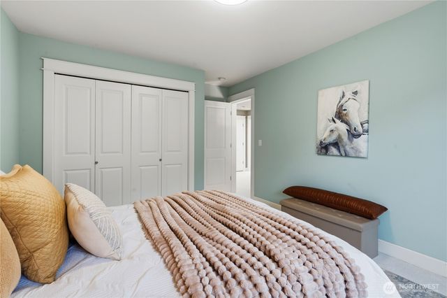 372 Wilderness Peak Drive NW, Issaquah, WA 98027