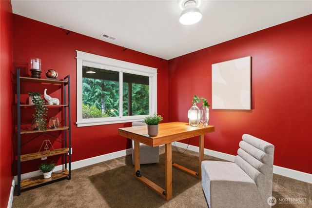 372 Wilderness Peak Drive NW, Issaquah, WA 98027