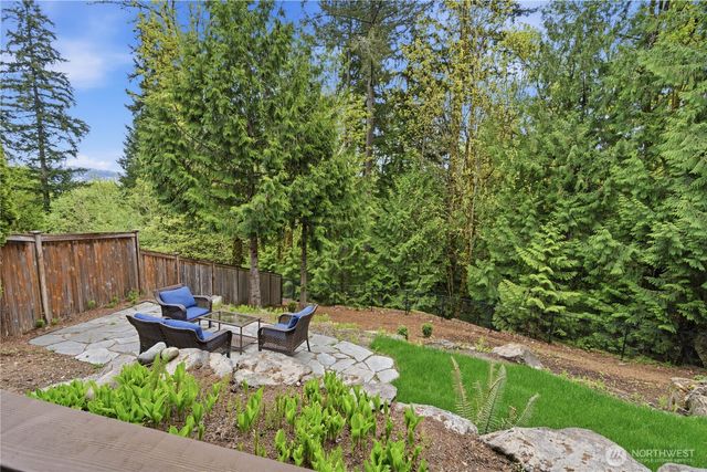 372 Wilderness Peak Drive NW, Issaquah, WA 98027