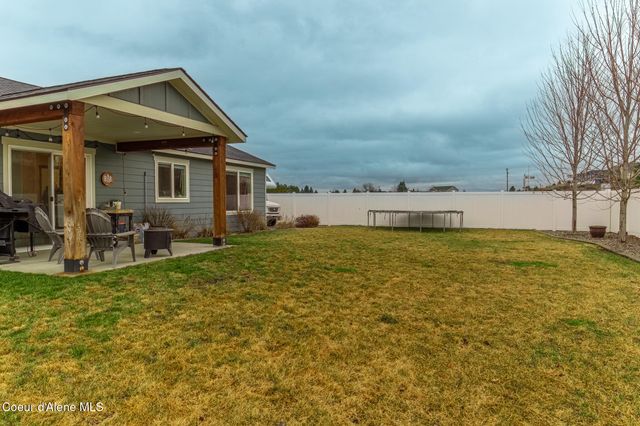 109 W Tennessee Ave, Post Falls, ID 83854