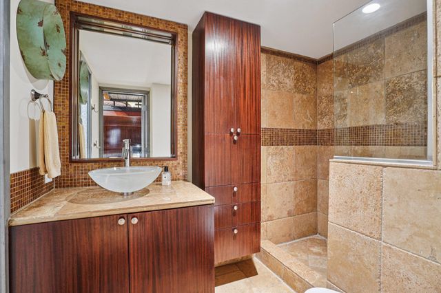 801 Washington Avenue N 222, Minneapolis, MN 55401