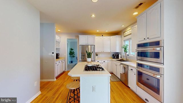 8314 HOPE POINT CT, Millersville, MD 21108