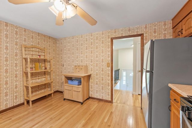7 Meadowbrook Rd, Chelmsford, MA 01863