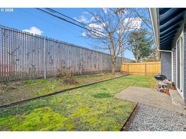 3311 Ne VIEW Ave, Gresham, OR 97030