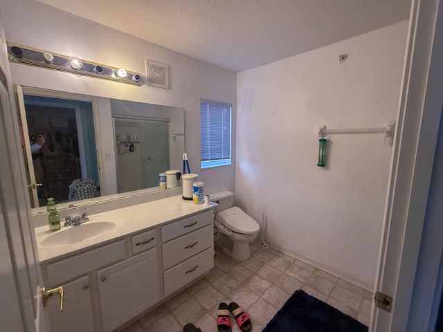 969 Mistflower Lane, Florence, KY 41042