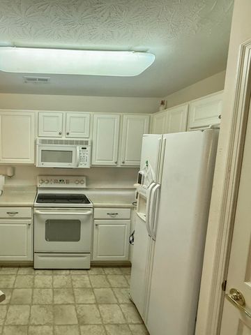 969 Mistflower Lane, Florence, KY 41042