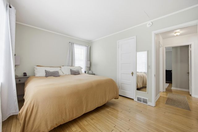 602 4th Street S, Moorhead, MN 56560