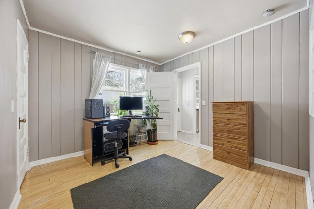 602 4th Street S, Moorhead, MN 56560