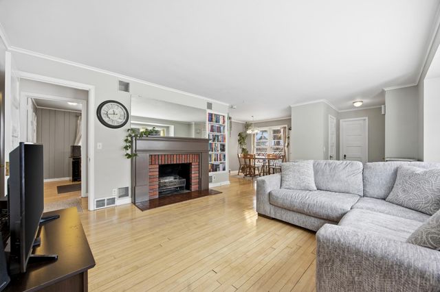 602 4th Street S, Moorhead, MN 56560