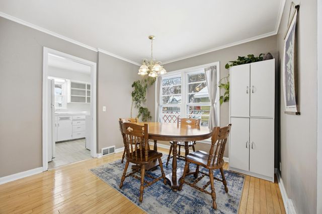 602 4th Street S, Moorhead, MN 56560