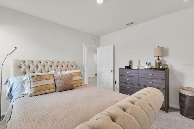 20010 ROYAL TERN COURT, Leesburg, FL 34748