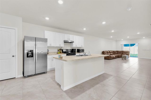 20010 ROYAL TERN COURT, Leesburg, FL 34748