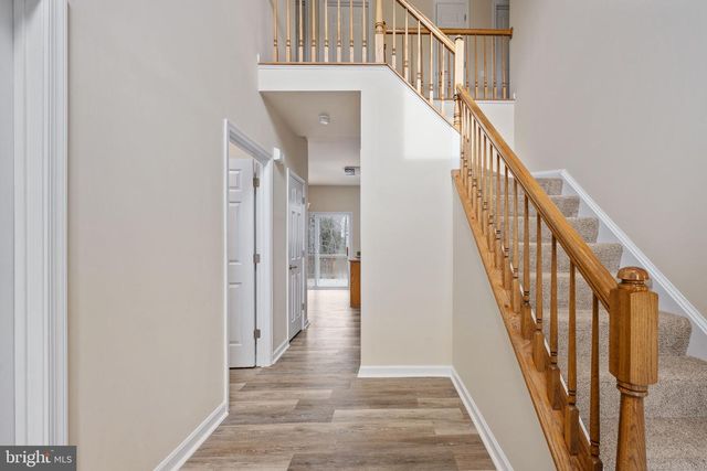 8 NEWPORT CT, Stafford, VA 22554