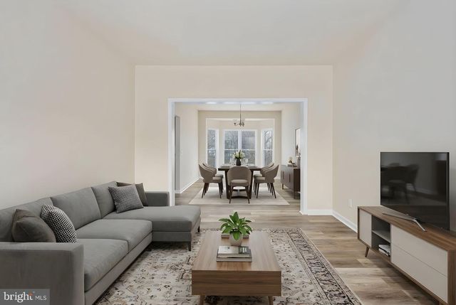 8 NEWPORT CT, Stafford, VA 22554