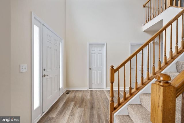 8 NEWPORT CT, Stafford, VA 22554