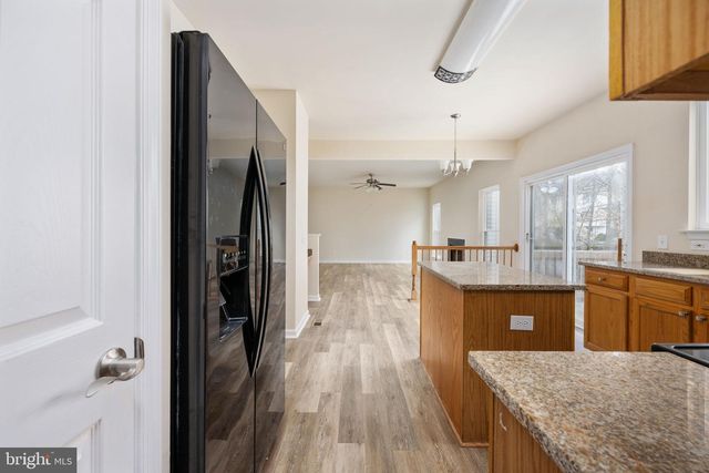 8 NEWPORT CT, Stafford, VA 22554