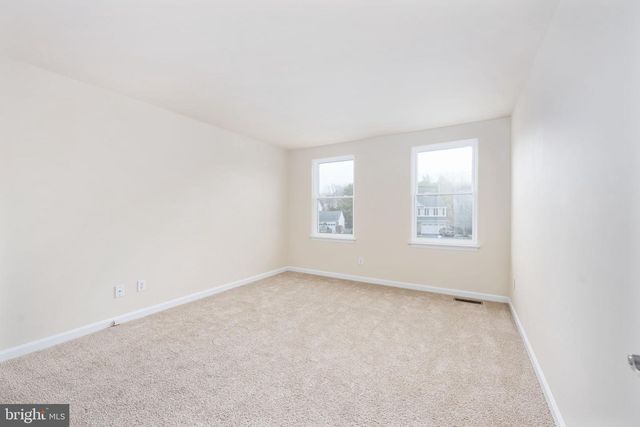 8 NEWPORT CT, Stafford, VA 22554